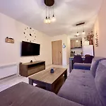 Apartmán Petkovi аpartments, Gardens - One-bedroom And Two-bedroom *