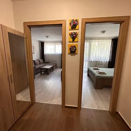Petkovi аpartments, Gardens - One-bedroom And Two-bedroom Lägenhet *